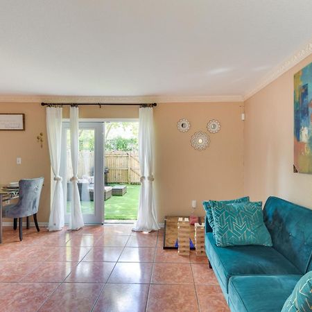 Opa-Locka Townhome, 15 Mi To Miami Beach! Dış mekan fotoğraf