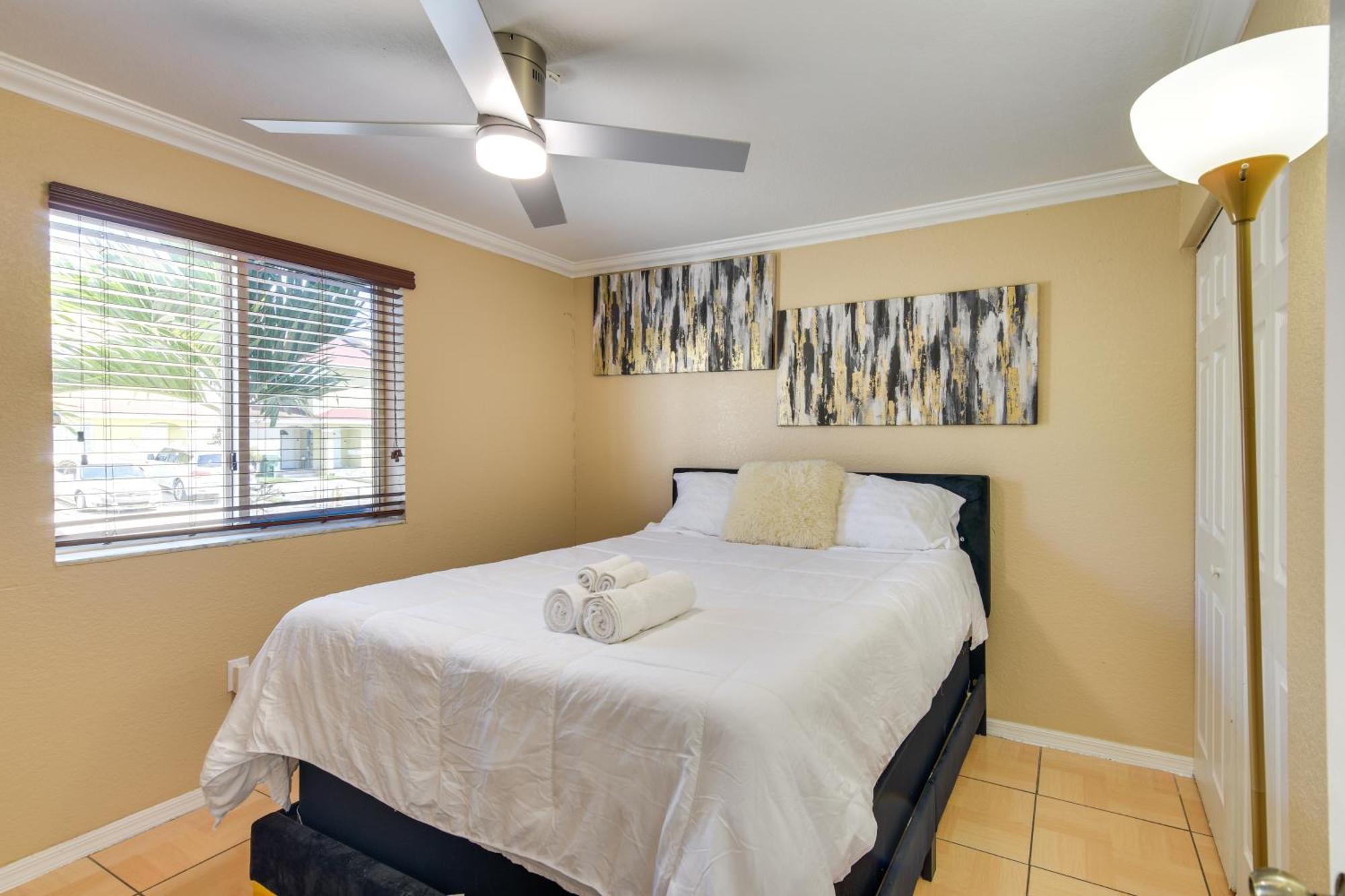 Opa-Locka Townhome, 15 Mi To Miami Beach! Dış mekan fotoğraf